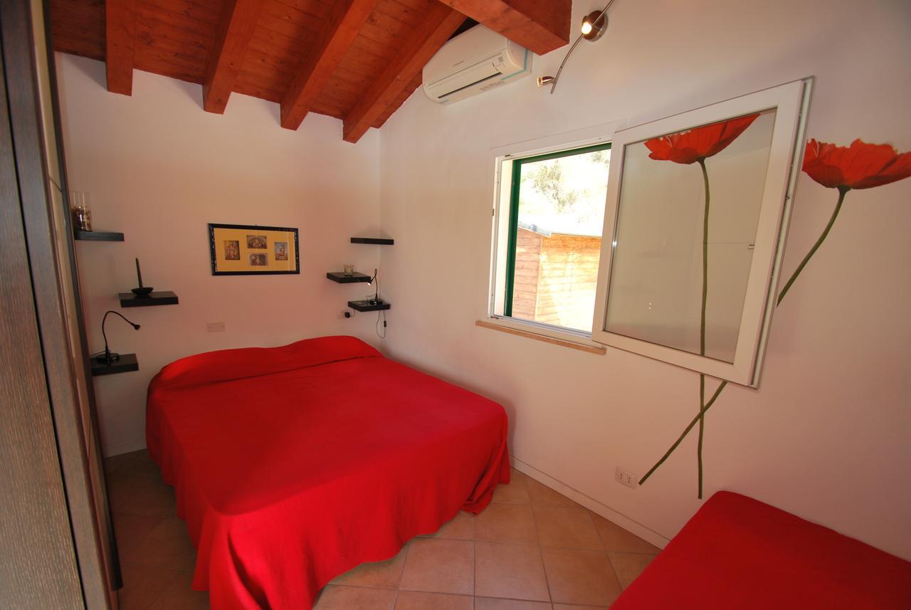 Villetta Ciclamino Casa Alzi Exteriör bild